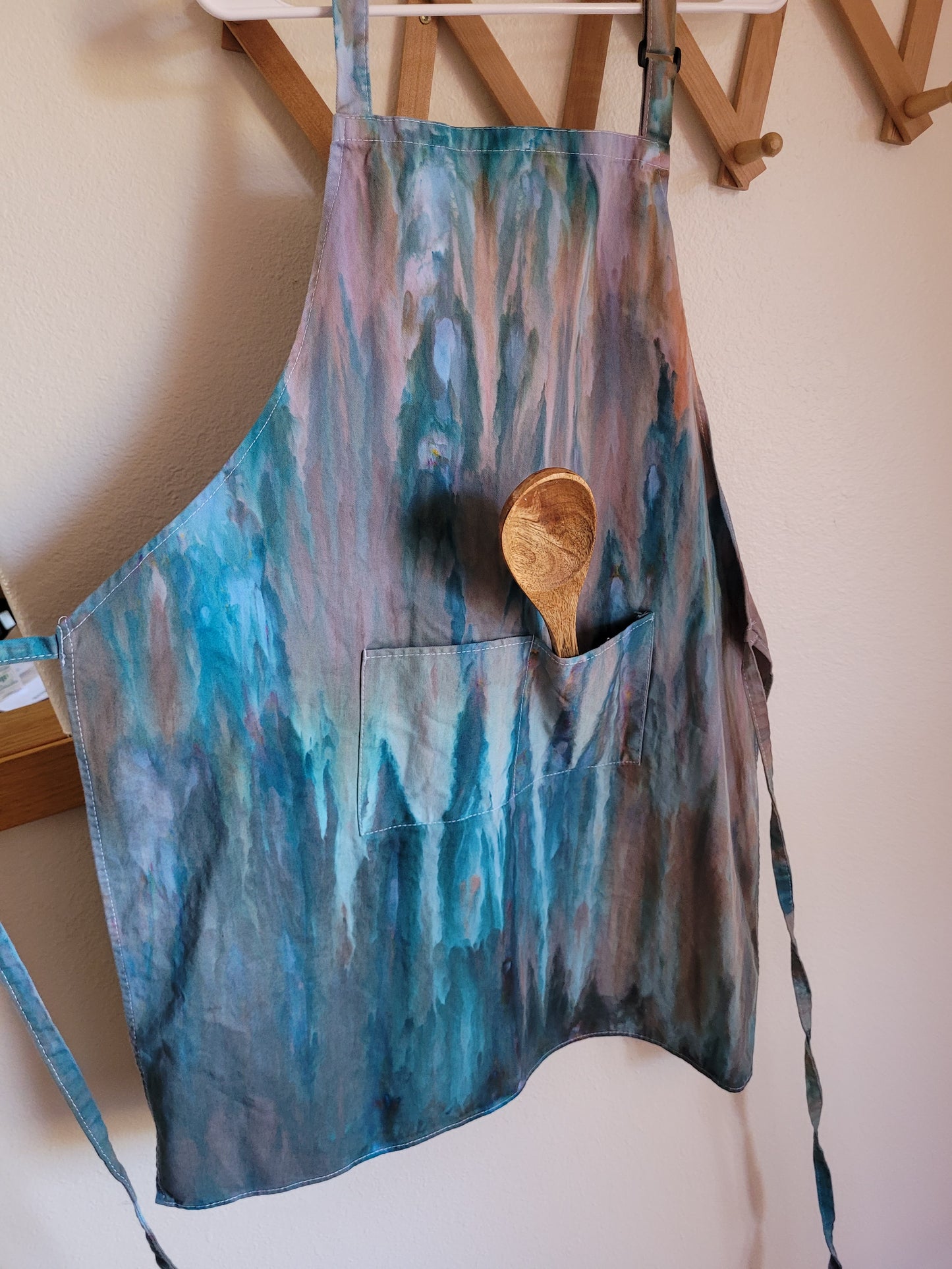 Ice dyed adult Apron