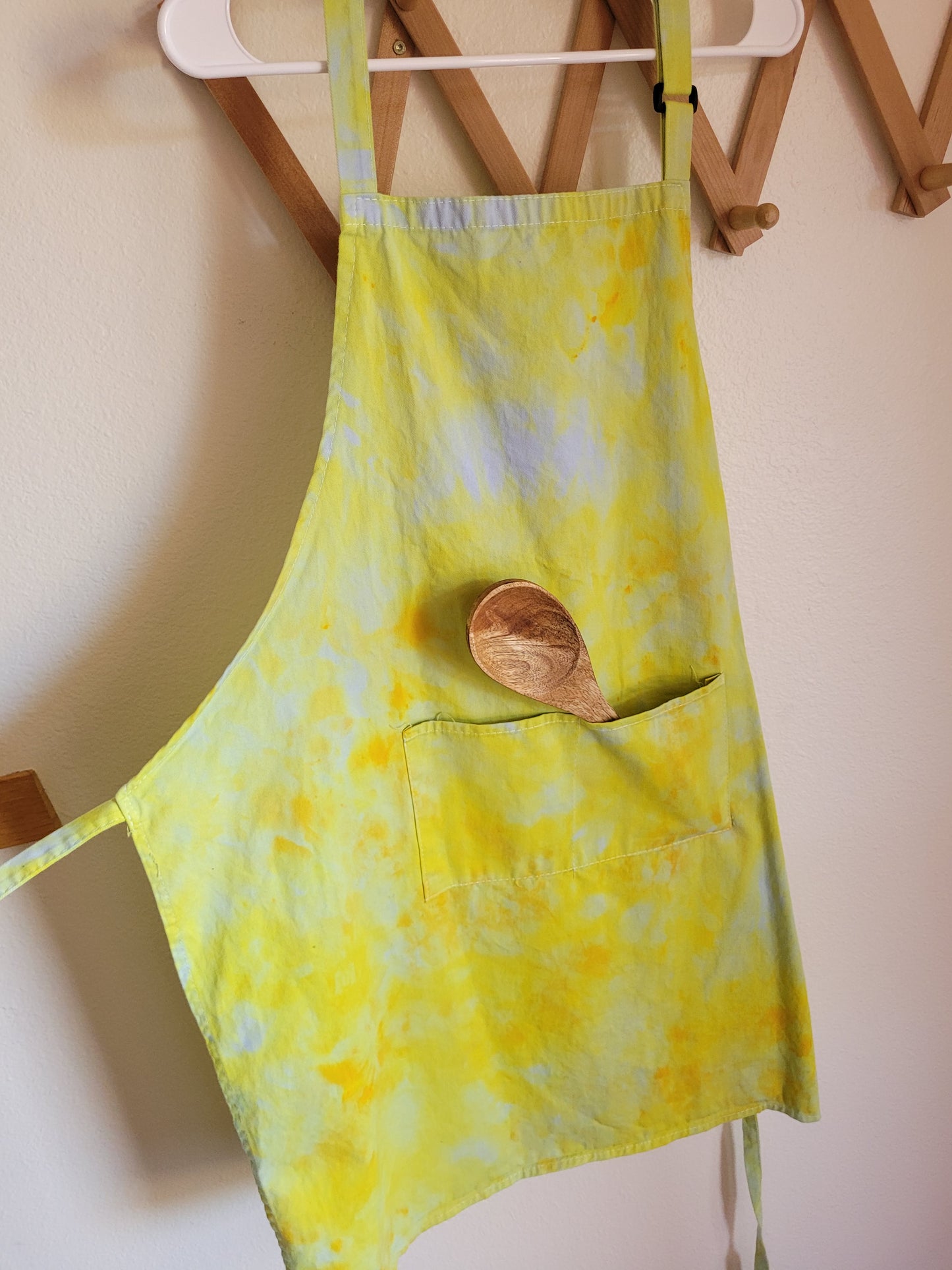 Ice dyed adult Apron