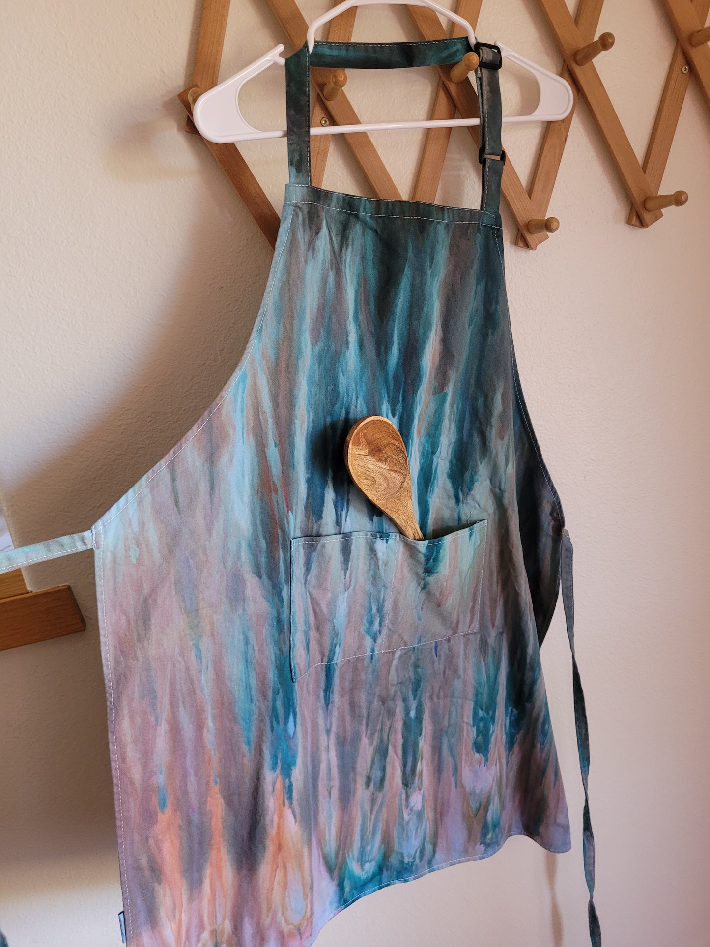 Ice dyed adult Apron