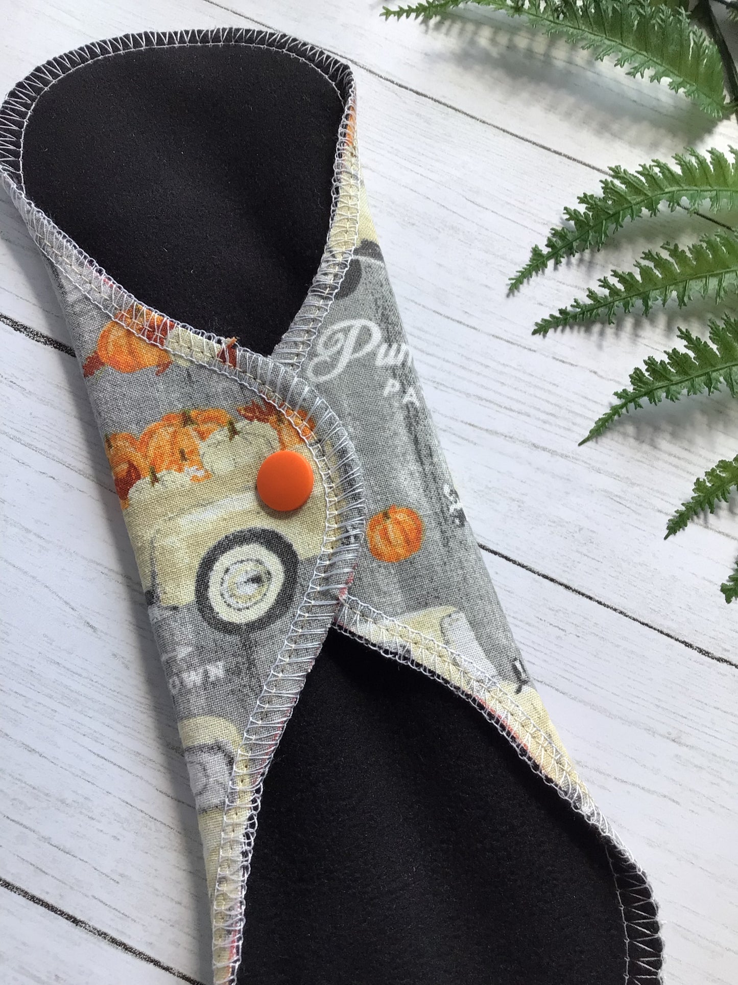 Cotton print wrap wing cloth pads (Made to order) Vintage Fall truck