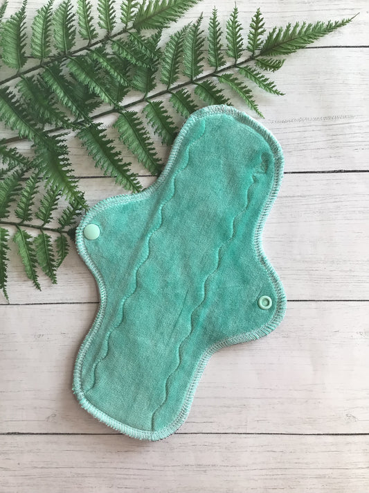 Spearmint cotton velour Wrap wing cloth pads (made to order)