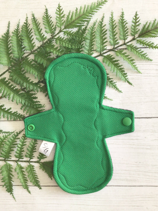 Athletic wicking jersey cloth pads (Made to order) Green