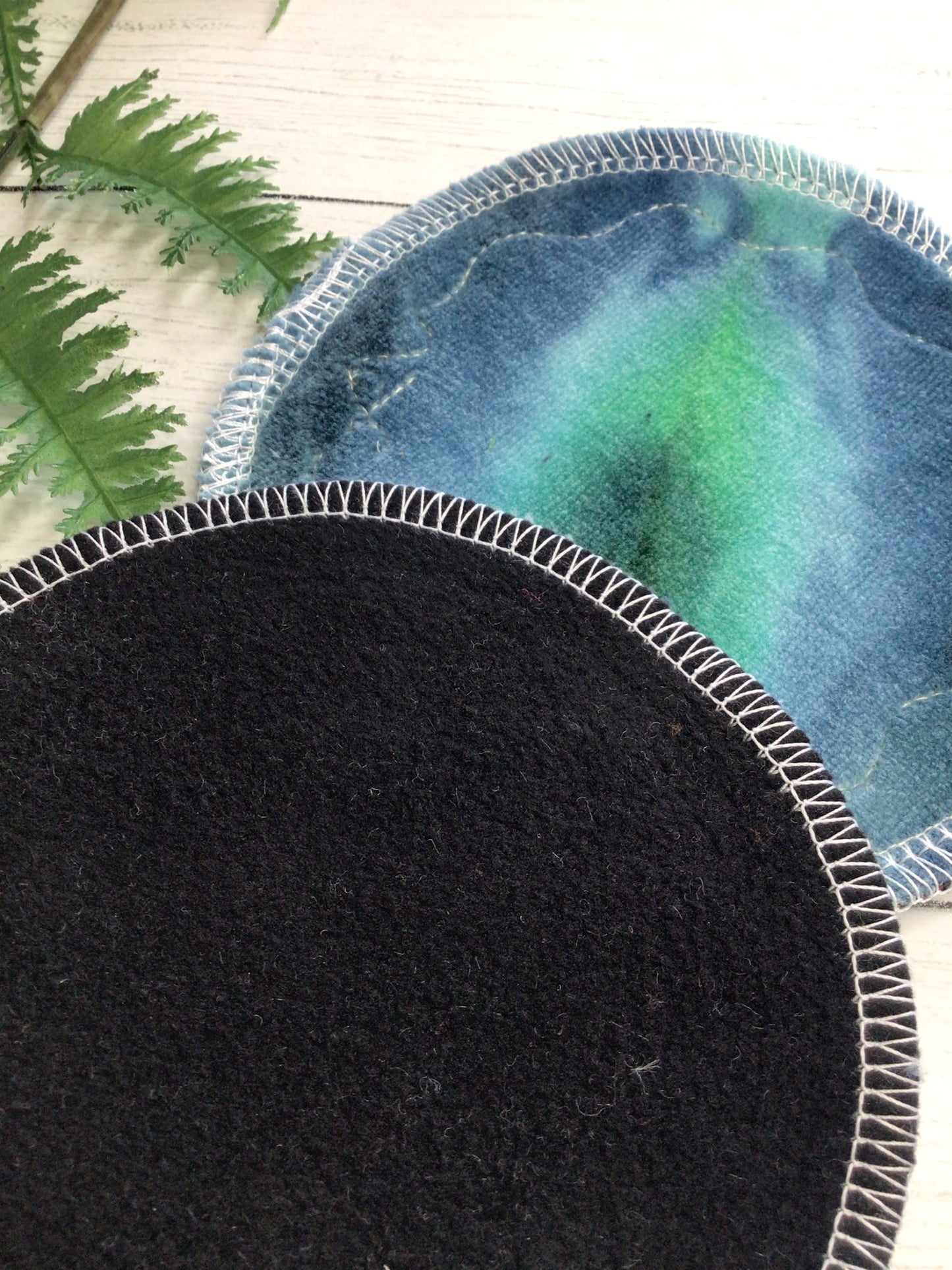 *LIMITED ice dyed bamboo velour nursing pads (Trim design)