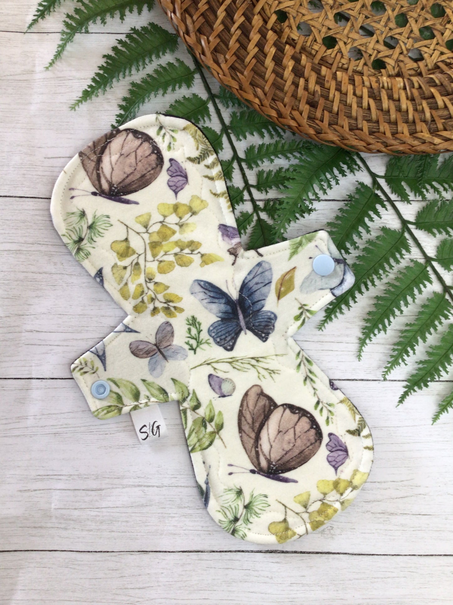 Organic cotton Butterfly meadow (made to order) *Round top stitched