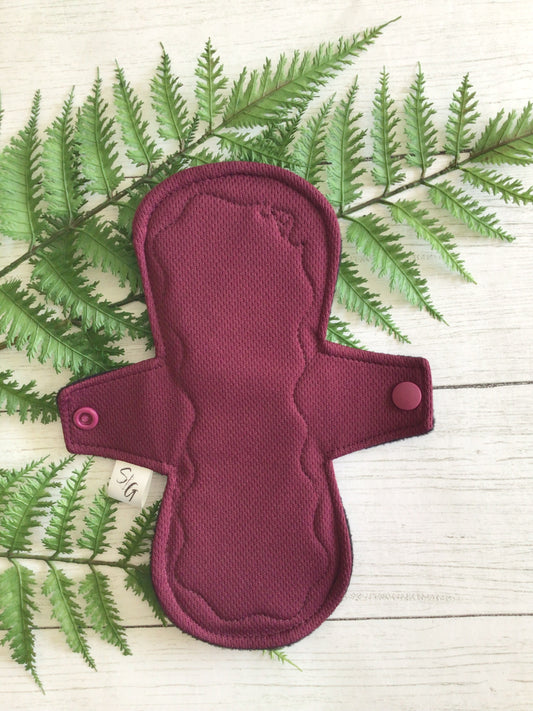 Athletic wicking jersey cloth pads (Made to order) Burgundy