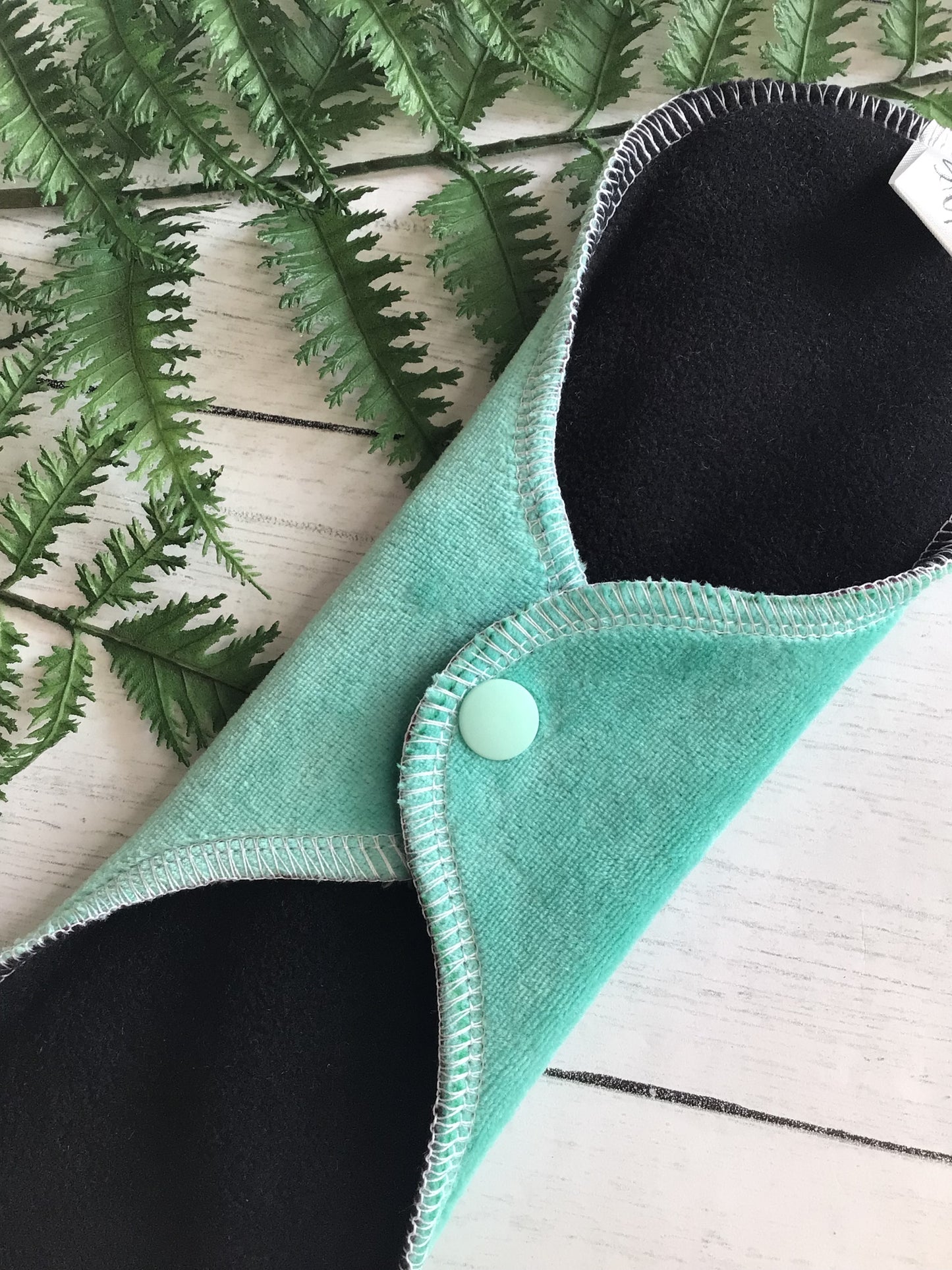 Spearmint cotton velour Wrap wing cloth pads (made to order)