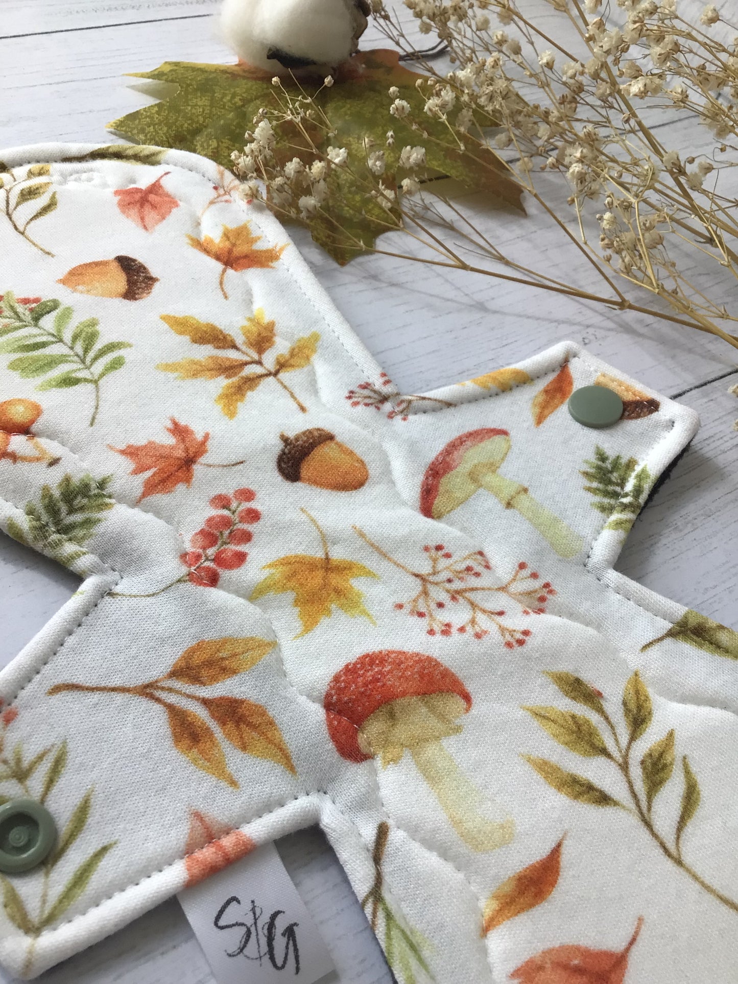 Organic Fall Foliage cotton interlock cloth pads (made to order) *Round shape