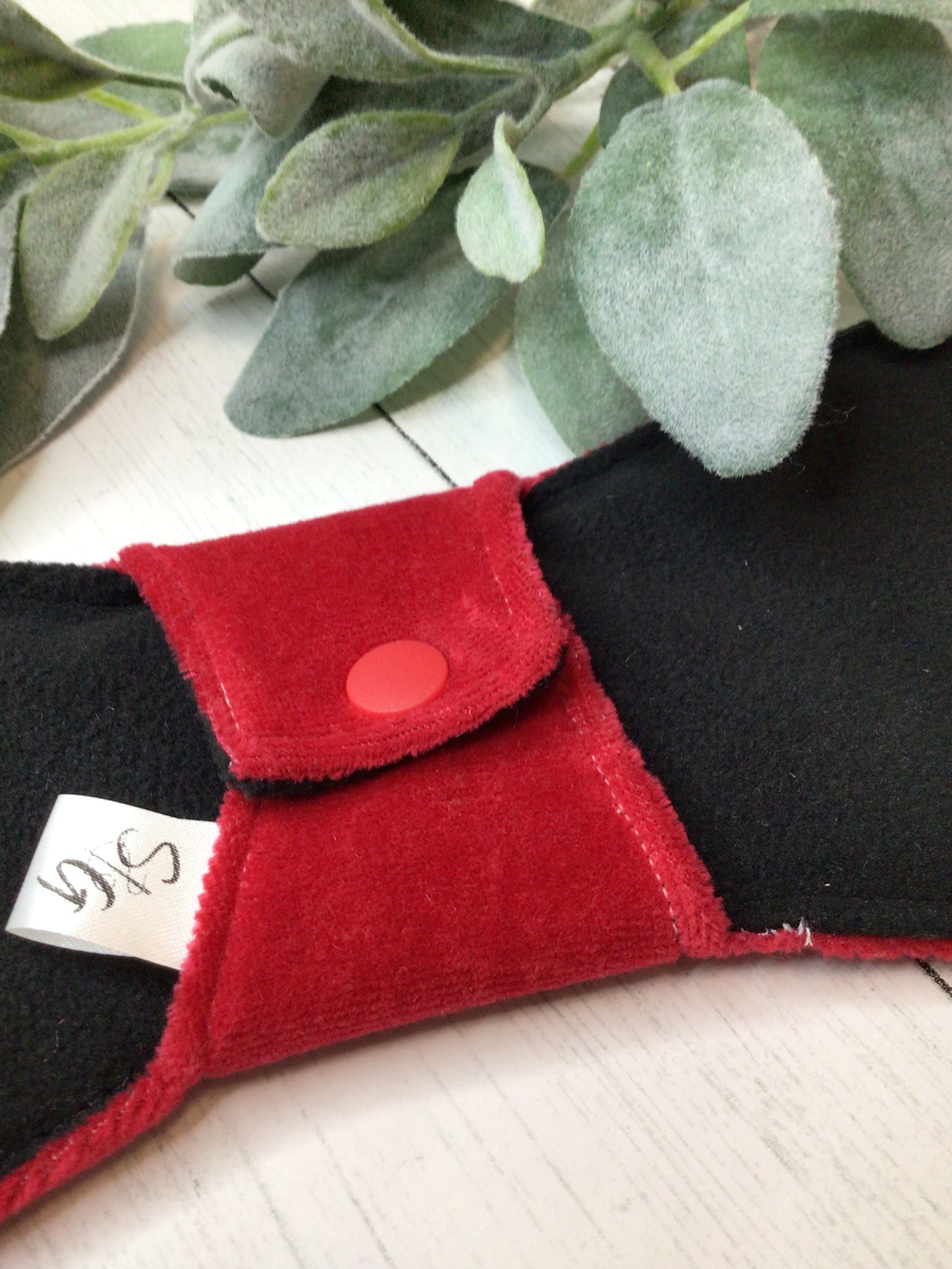 Red cotton velour cloth pads (made to order)