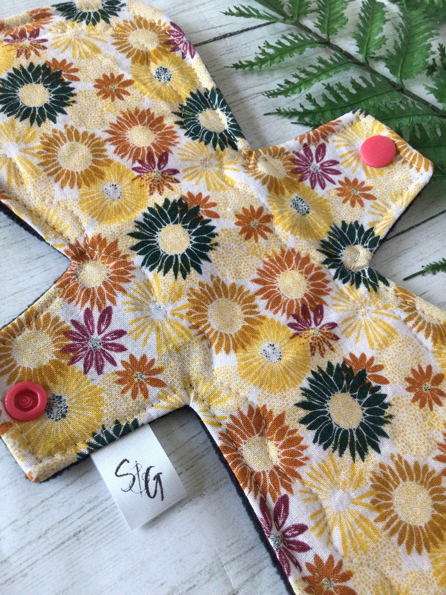 Strawflower cotton print cloth pads (Made to order)