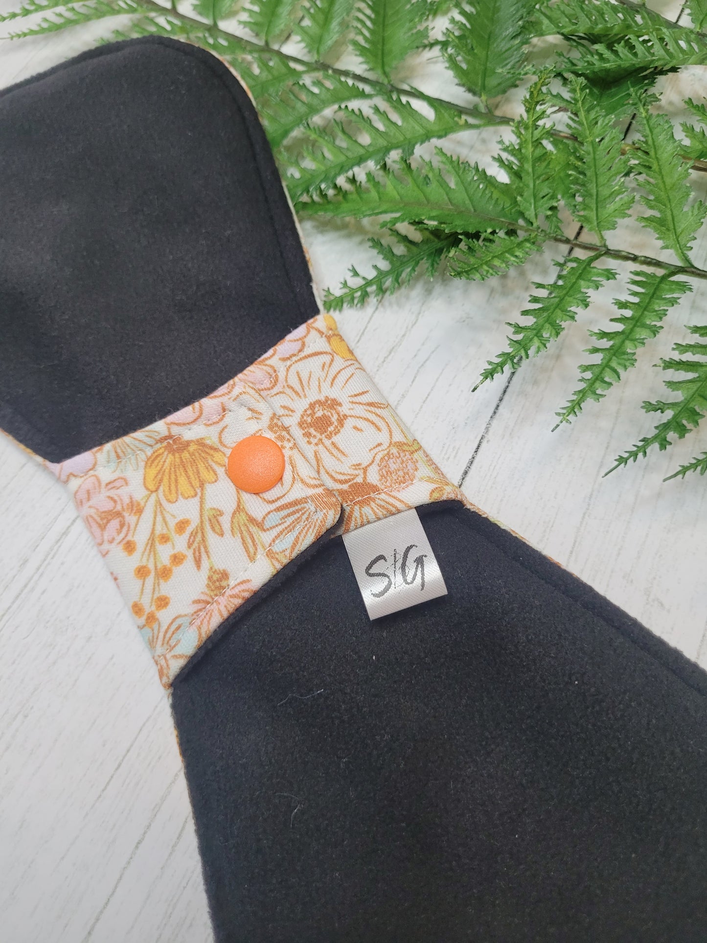 Organic cotton Garden banquet (made to order) *Round top stitched