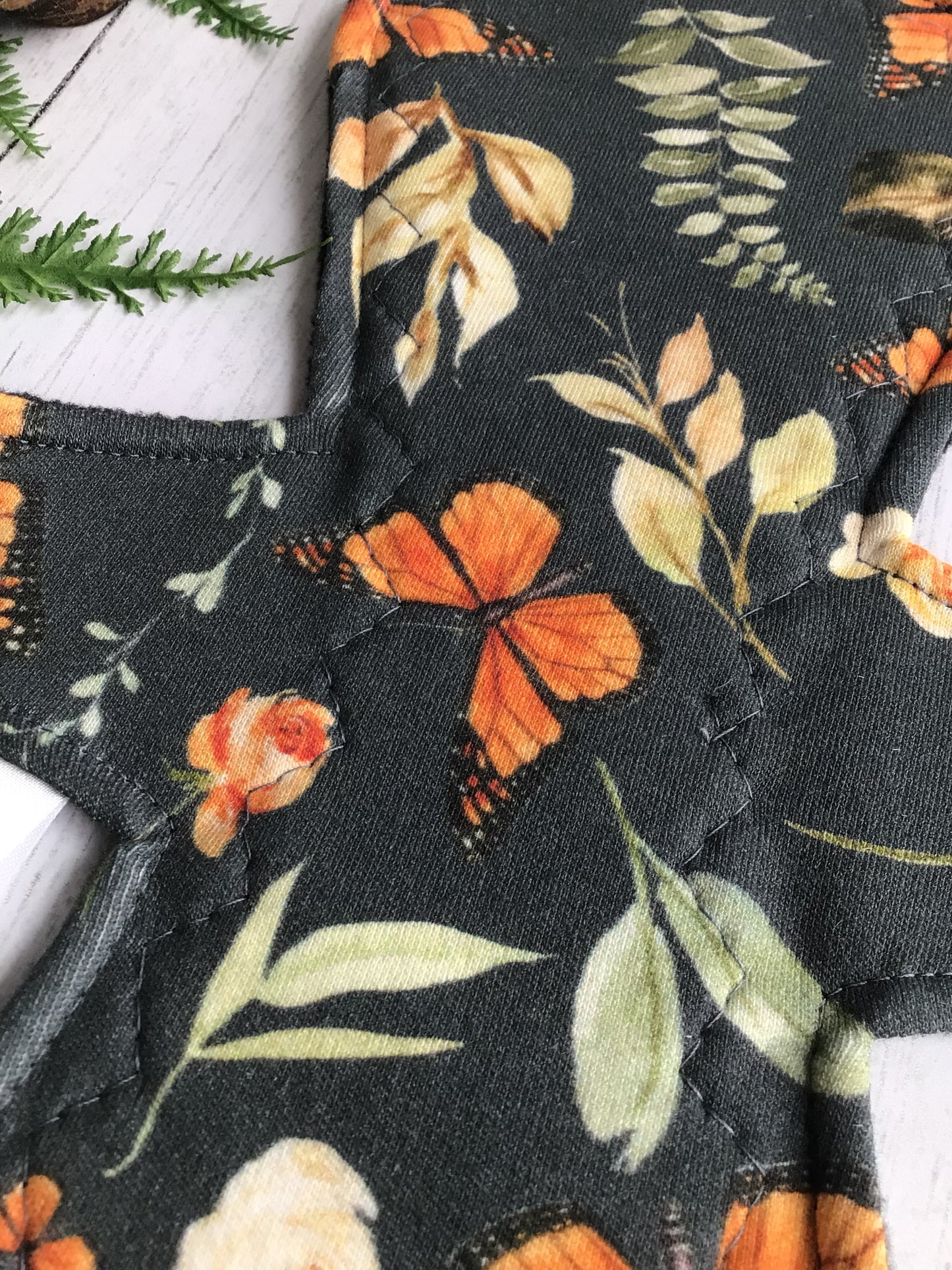 Organic cotton cloth pads (made to order) (monarch butterflies)