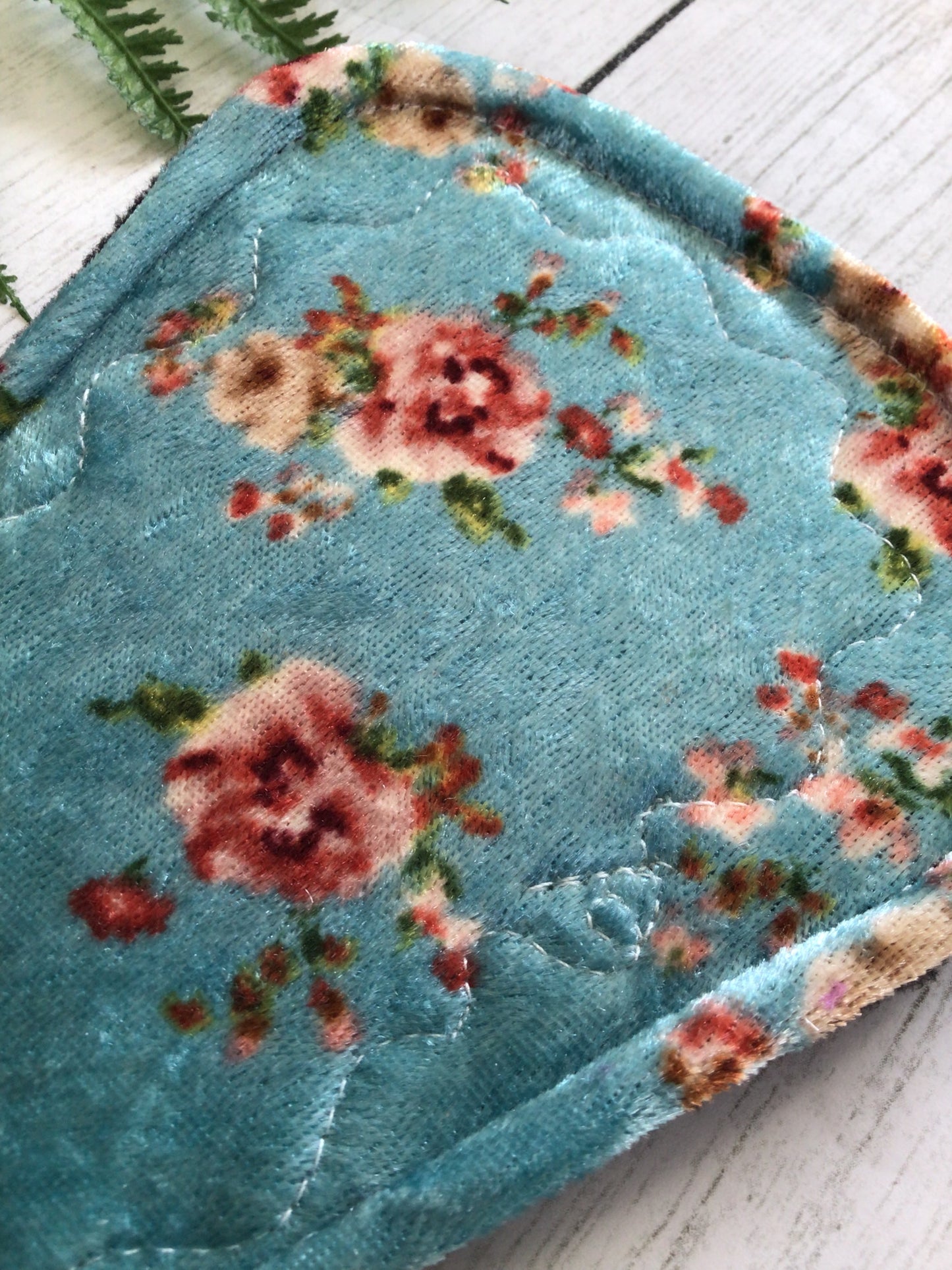 Floral crushed velvet cloth pads (Made to order)