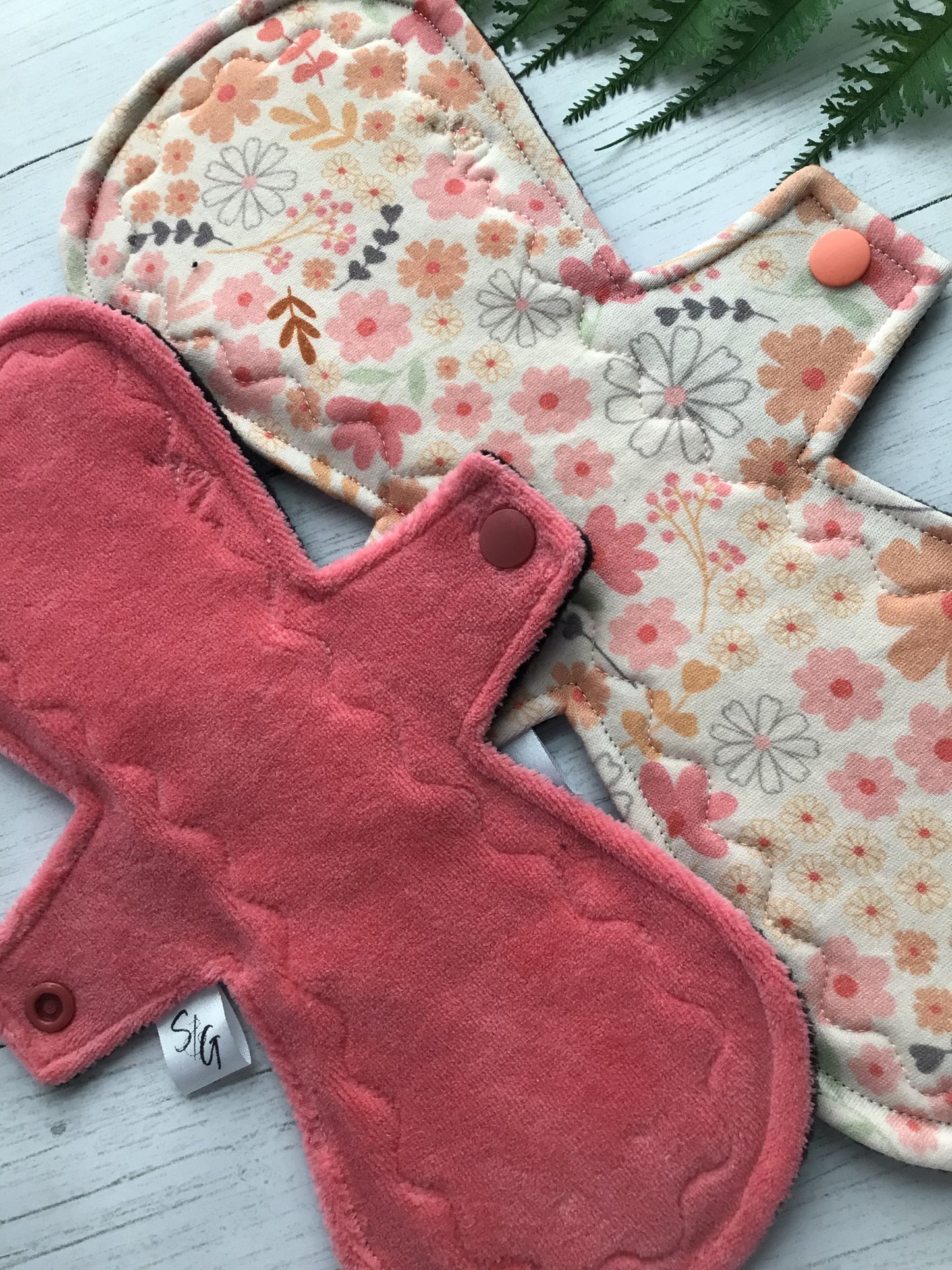 Organic pink cloth pad set. 12” overnight & 10” heavy